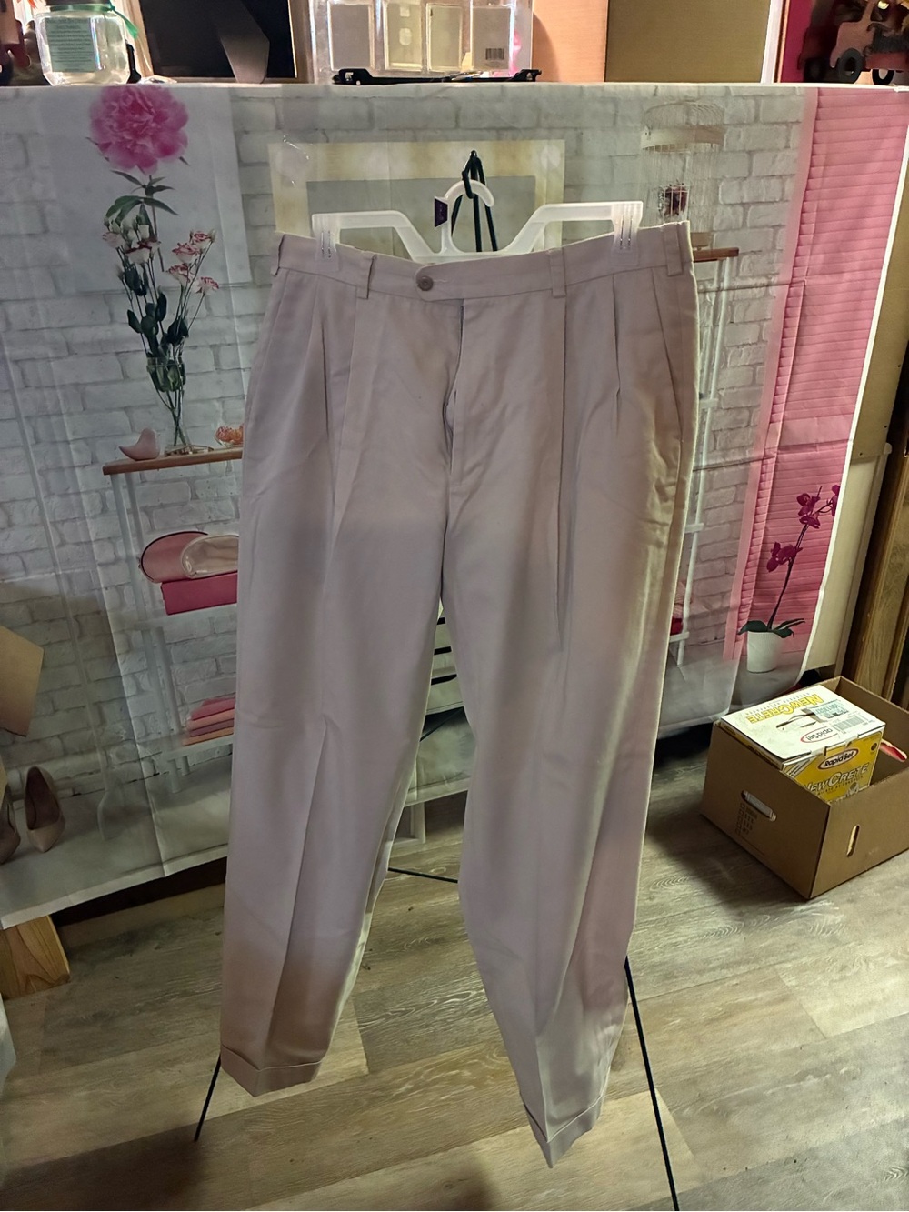 Men's Classic Pleated Dress Pants - Light Beige